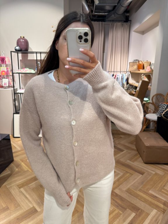 Alpacca Kurzer Cardigan in edlem Beige
