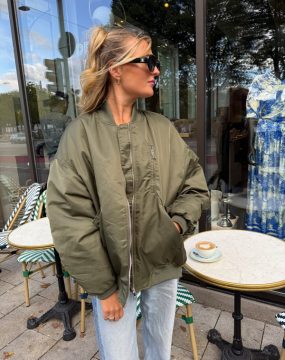 Oversized Bomberjacke in Khaki