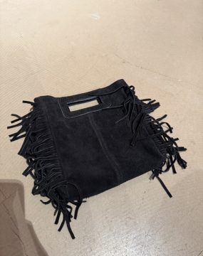 Fransentasche aus Wildleder in Schwarz 