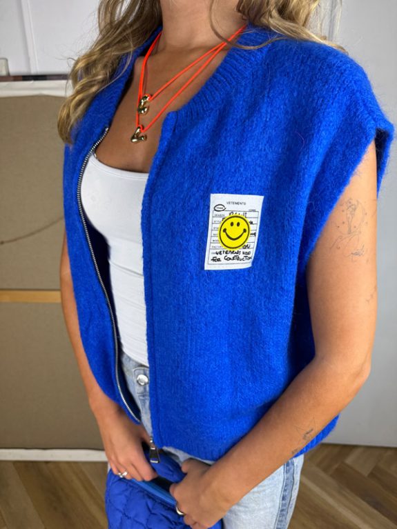 Smiley Cardigan Weste in Royalblau – Bild 4
