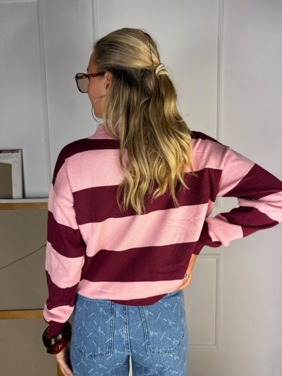 Gestreifter Pullover mit Reverkragen in Bordeaux & Rosa – Bild 3